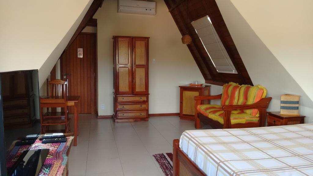 Quarto Duplo