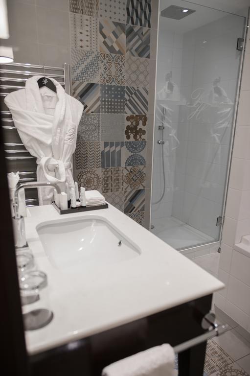 Classic Single Room