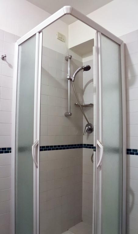 Double or Twin Room Private Bathroom
