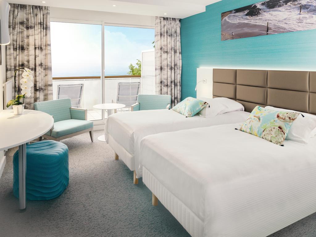 Double or Twin Room Garden View