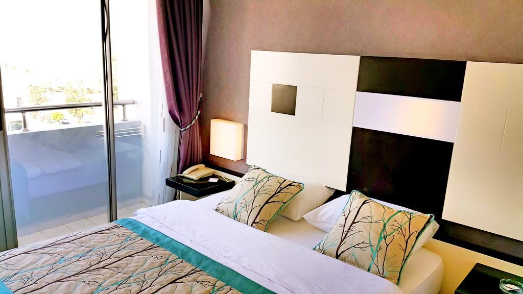 Standard Double or Twin Room Side Sea View