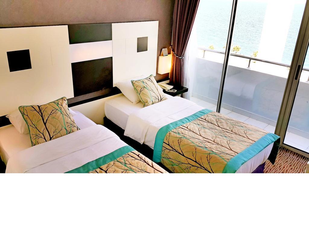 Standard Double or Twin Room Side Sea View