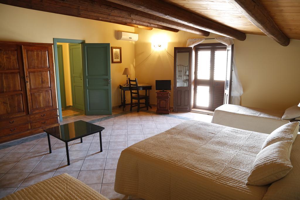 Quadruple Room Terrace
