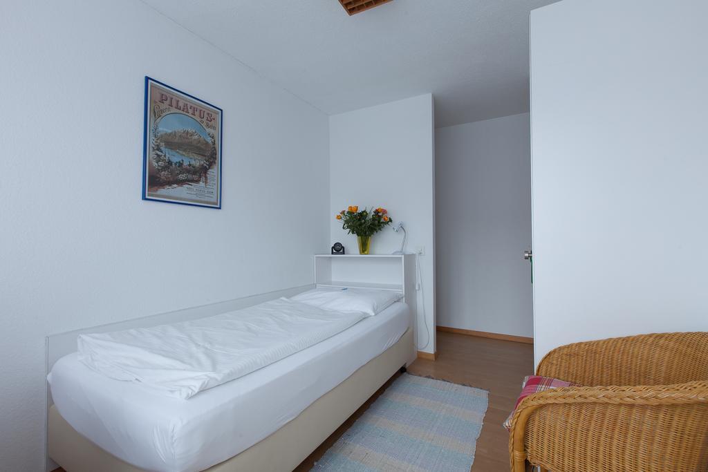 Chambre Simple avec Salle de Bains Commune