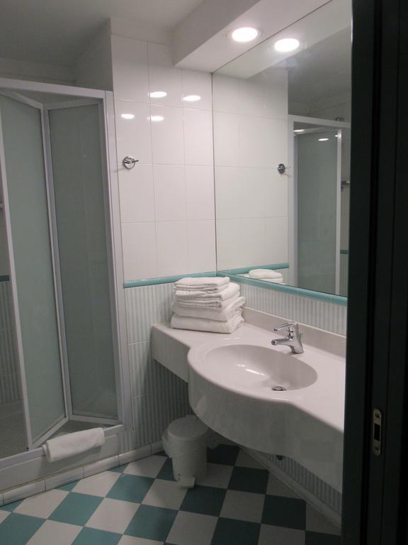 Double Room (1 Adult),701511190:JPEG