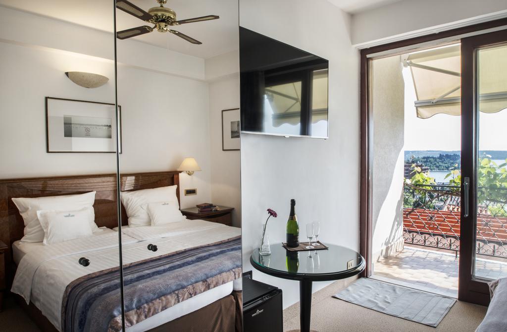 Comfort Double or Twin Room Balcony Sea View