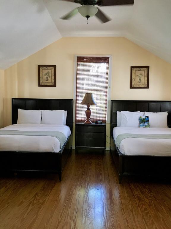 Superior Queen Suite Two Queen Beds
