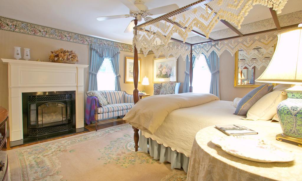 Suite with Garden View