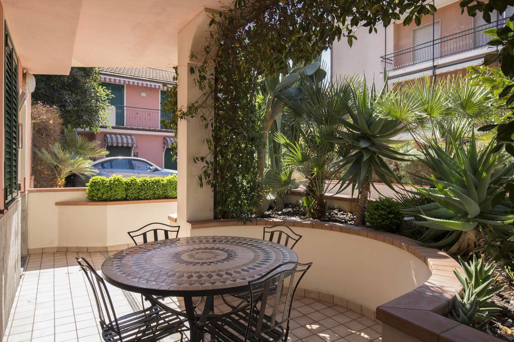 One-Bedroom Apartment Terrace Split Level