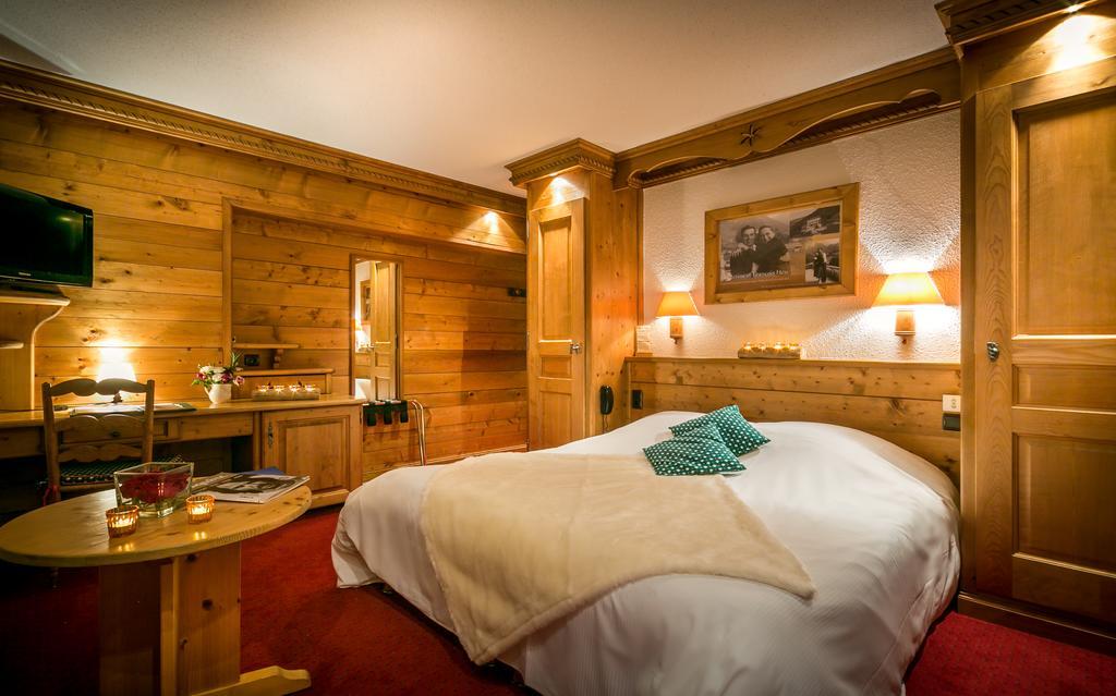 Cosy Double Room,398885415:JPEG