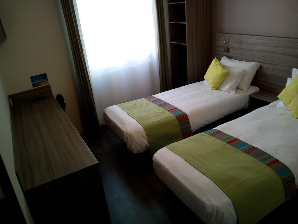 Twin Room,665820318:JPEG