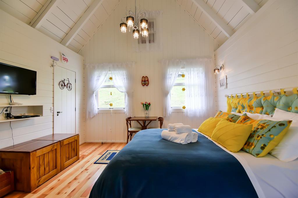 Deluxe Double Room Bath