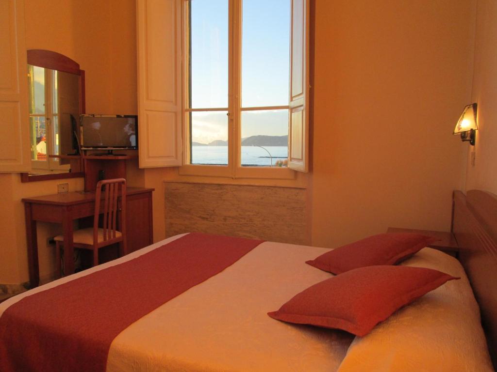 Double Room with Front Sea View,59098189:JPEG