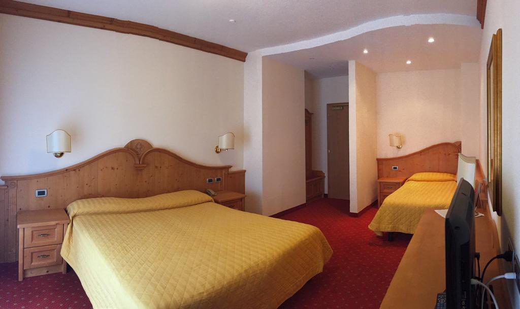 Large Double Room