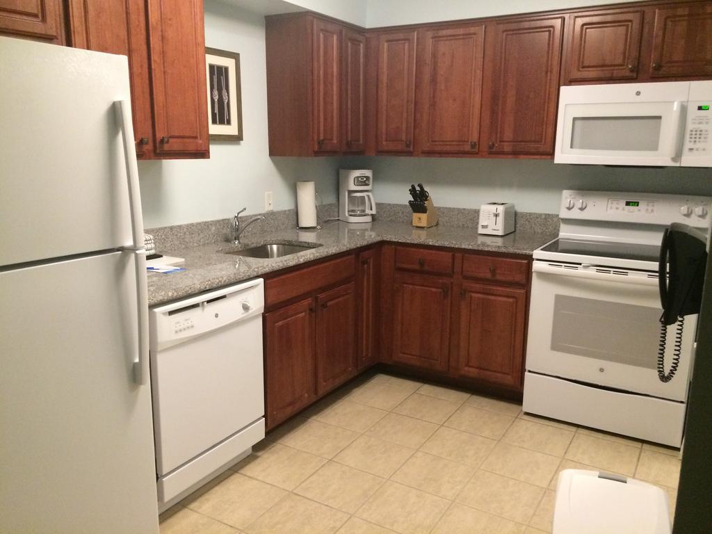 One-Bedroom Suite at Skyline Towers,