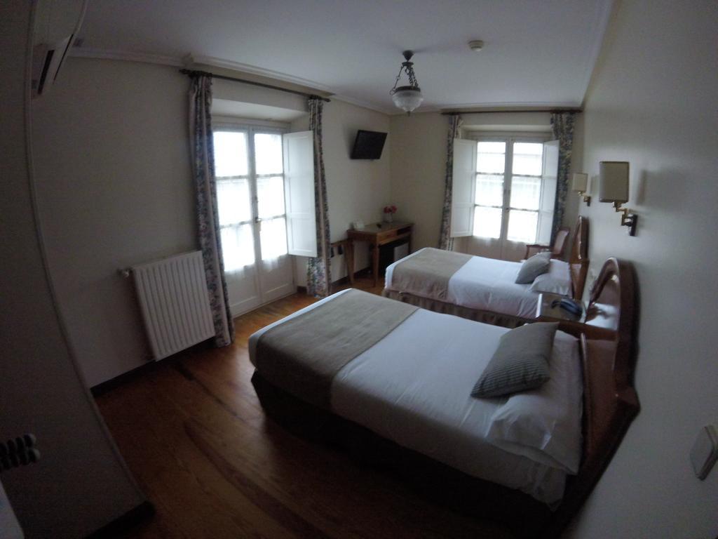 Double or Twin Room,401105169:JPEG