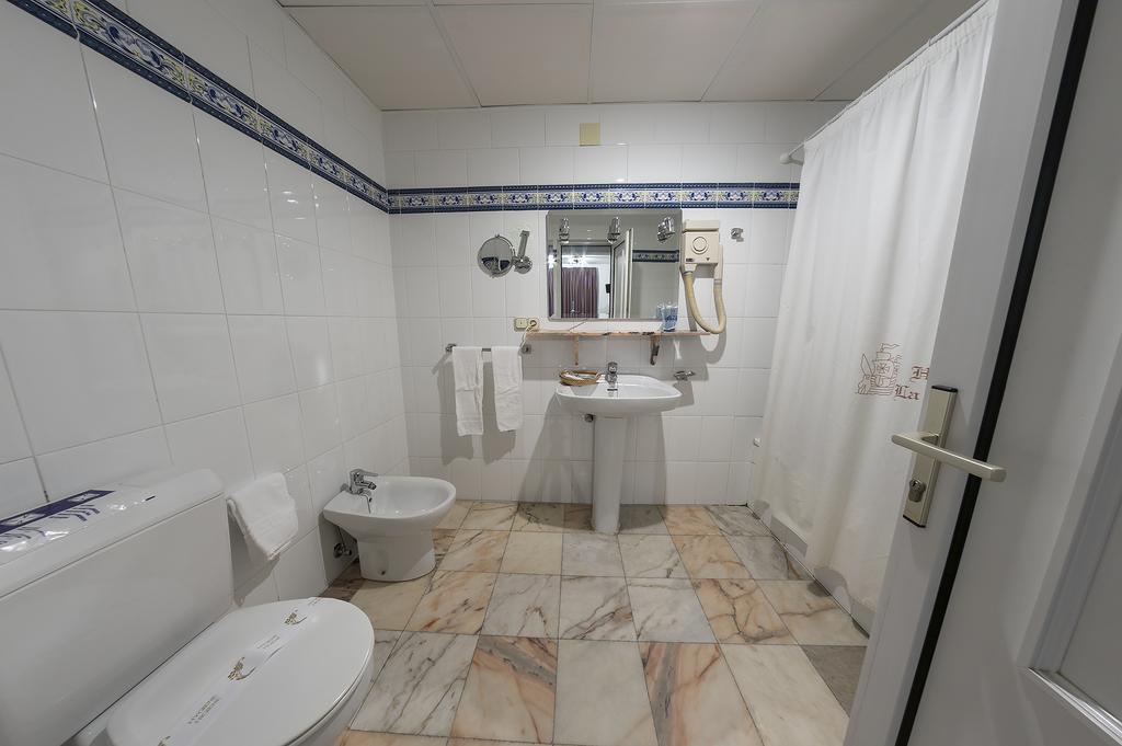 Queen Room,401316417:JPEG