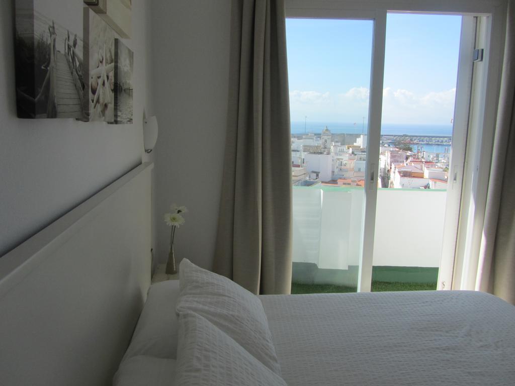 Habitación Doble con baño privado y vistas al mar