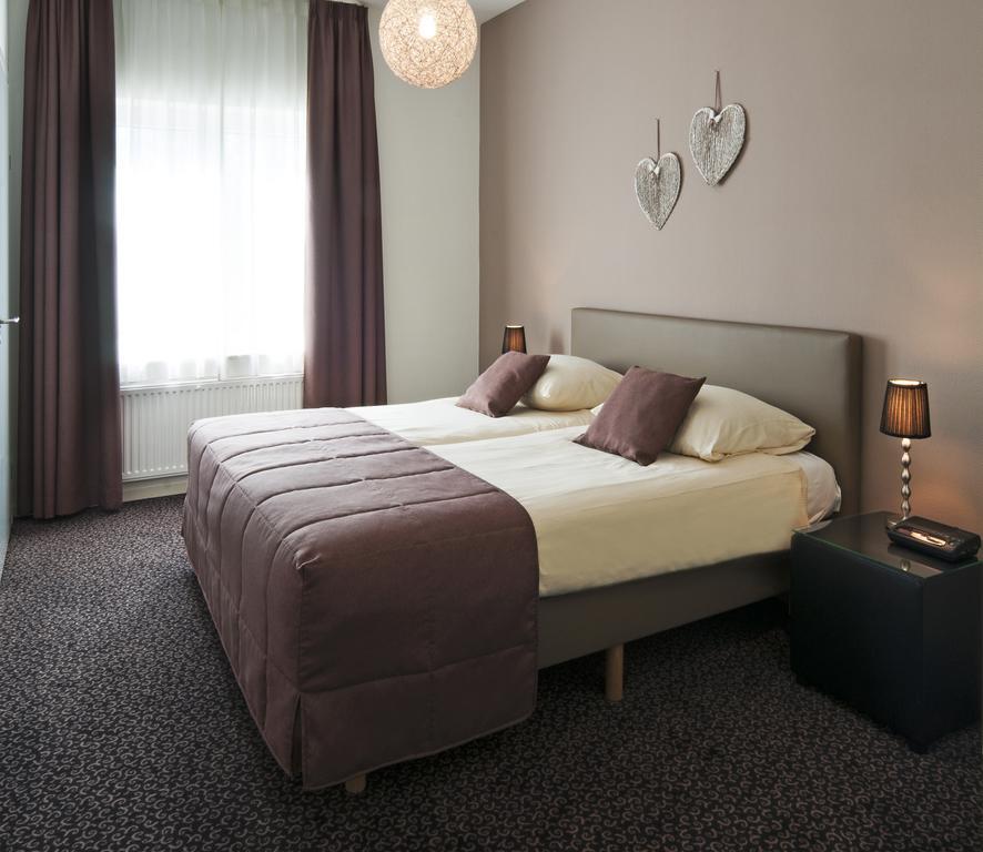 Large Twin Room,909257746:JPEG