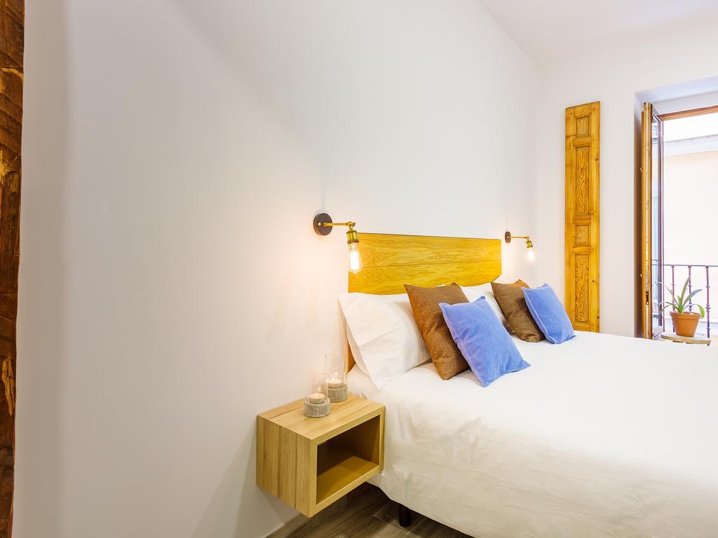 Exterior-Superior Double Room