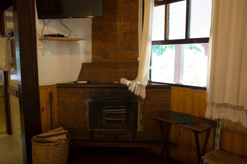 Deluxe Chalet Hot Tub