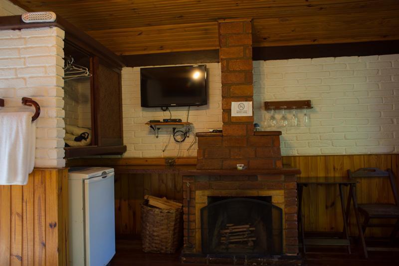 Deluxe Chalet Hot Tub