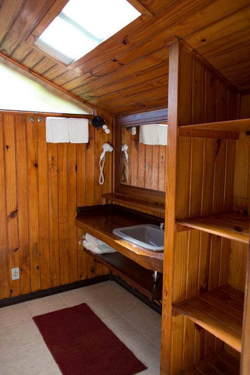 Deluxe Chalet Hot Tub