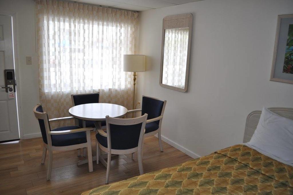 Queen Room