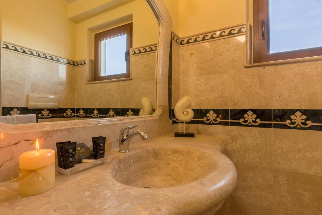 Double Room Spa Bath