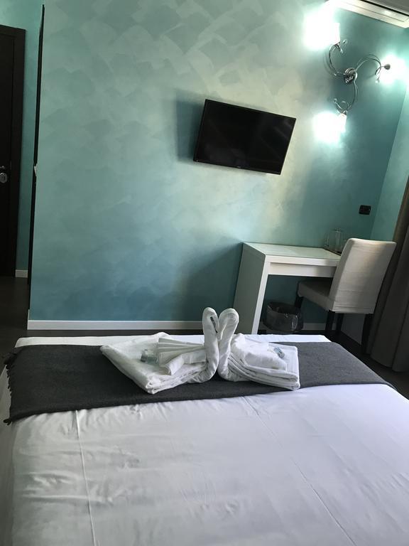 Superior Double Room Private Bathroom