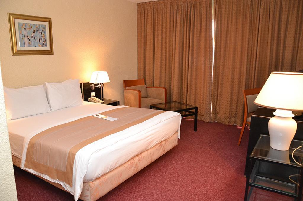 Senior Suite