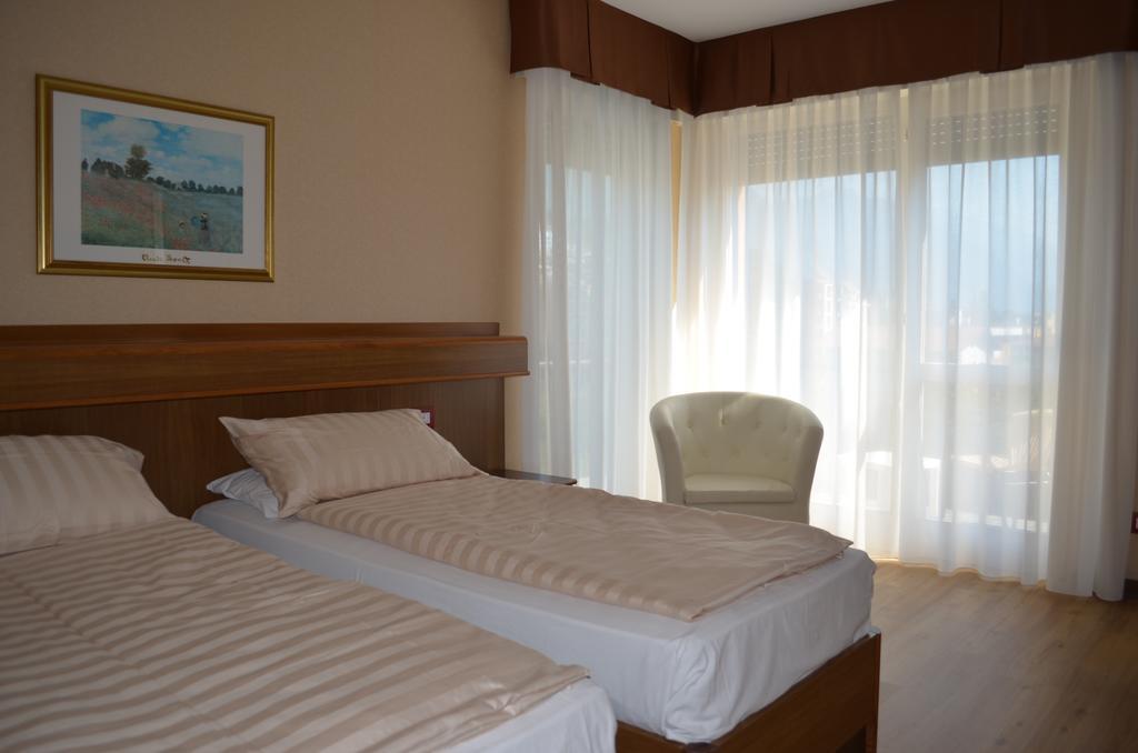Double or Twin Room Balcony,407997822:JPEG