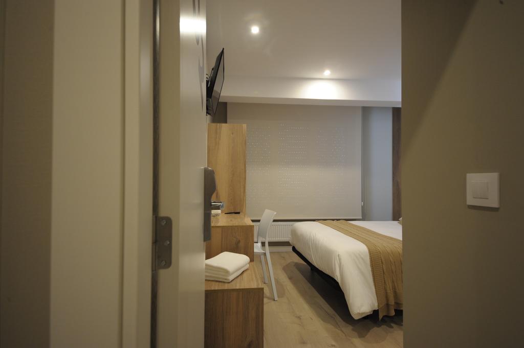 Double Room Private Bathroom