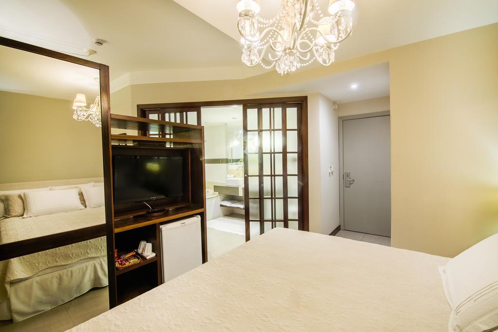 Master Suite Spa Bath