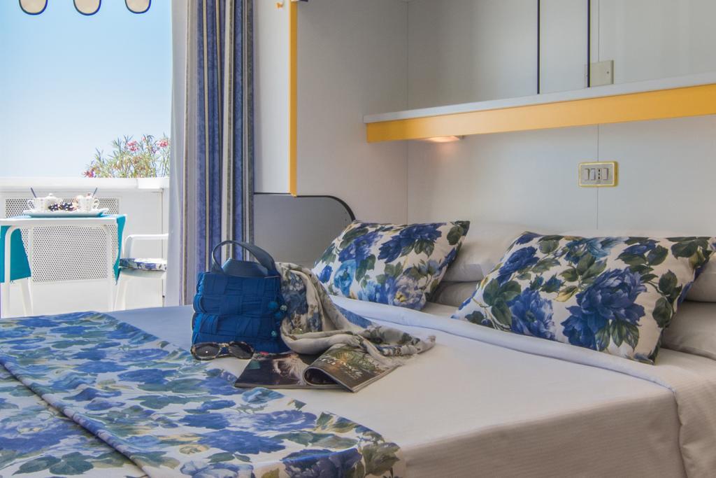 Double Room Front Sea View