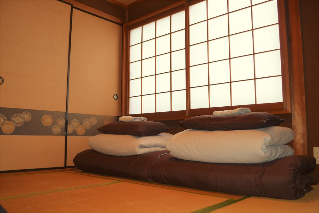 Japanese-Style Twin Room with Shared Bathroom,719248735:JPEG