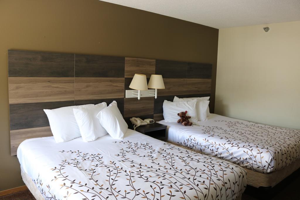 Superior Queen Room Two Queen Beds
