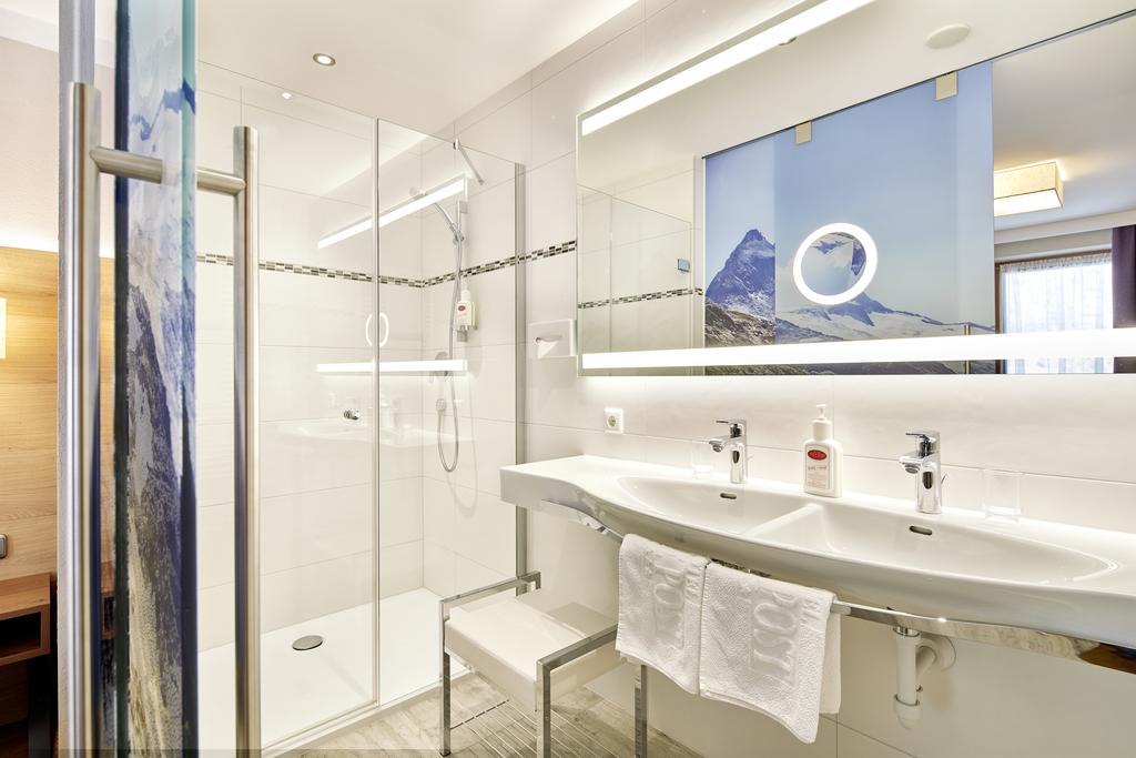 Junior Suite Mountain View