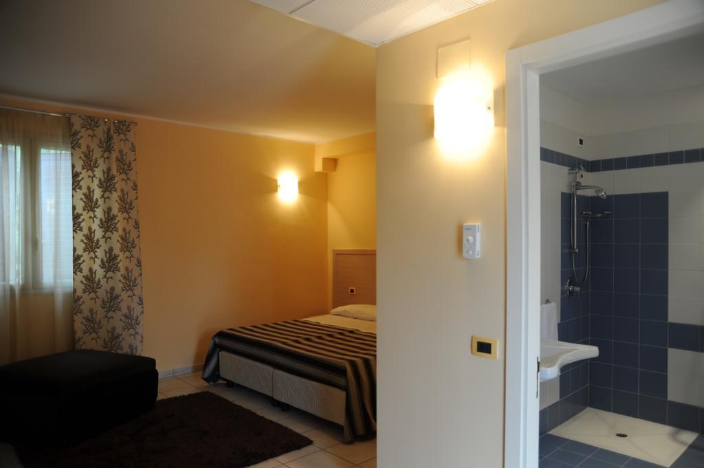 Triple Room,63069565:JPEG