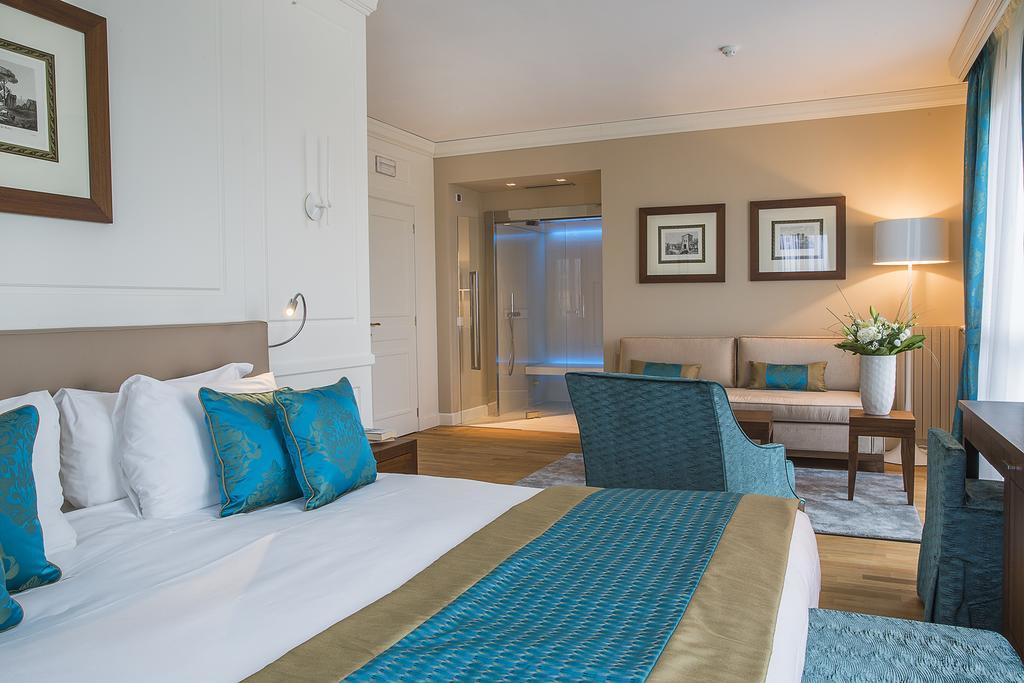 Junior Suite Balcony