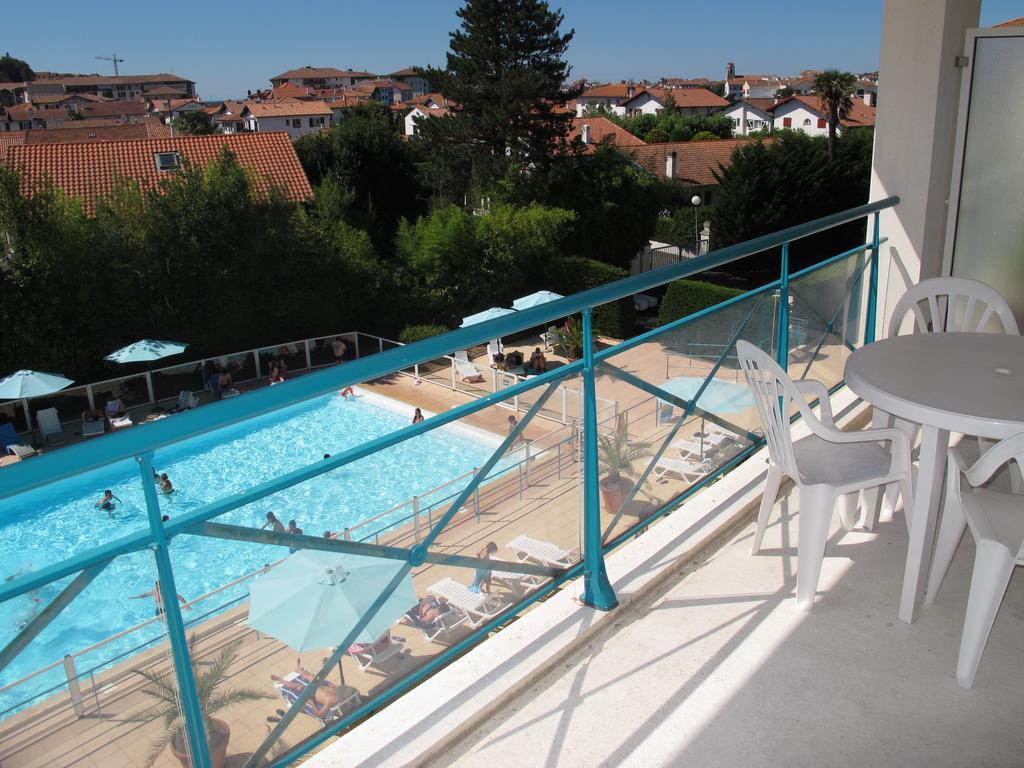 Studio Swimming pool View