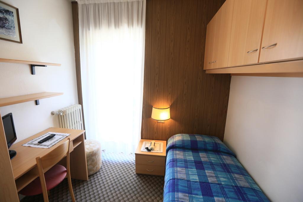 Single Room with Balcony,1685071960:JPEG