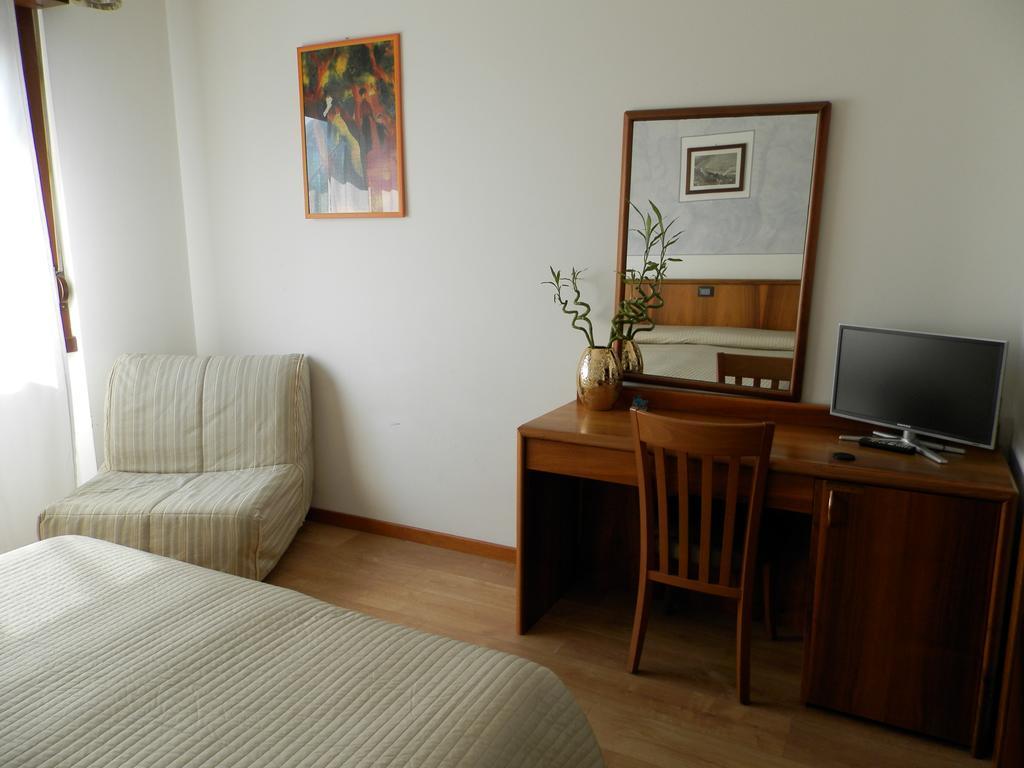 Double Room Lake View