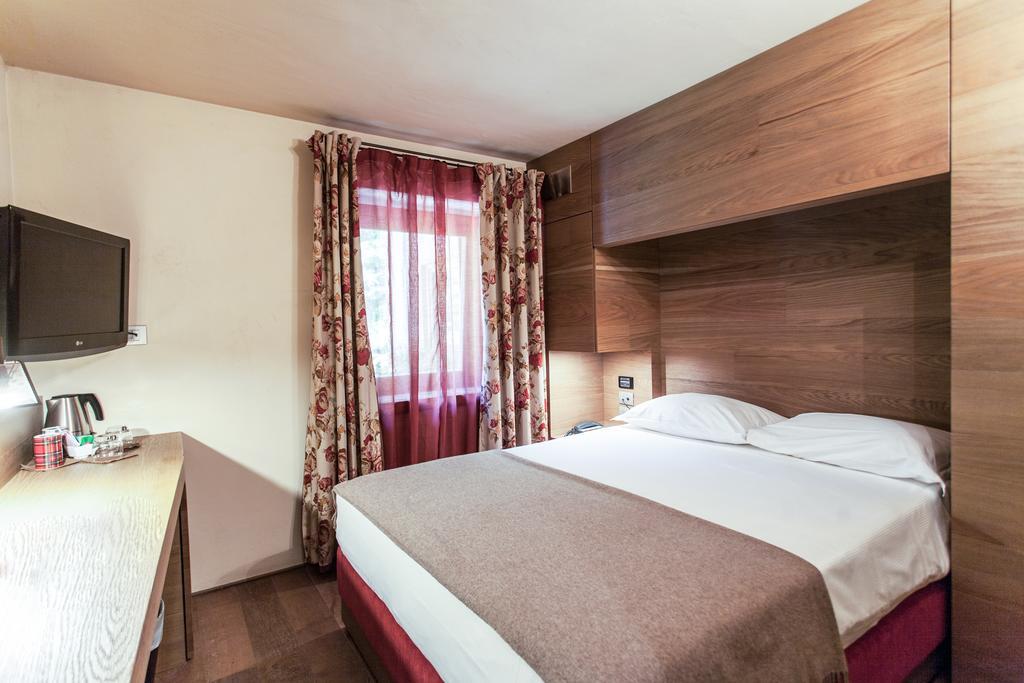 Single Room,415212162:JPEG