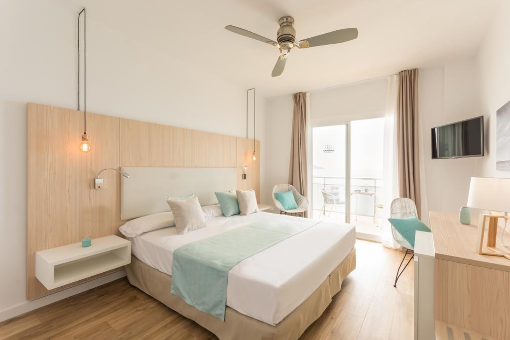 Double Room with Extra Bed with Sea View,1214623081:JPEG
