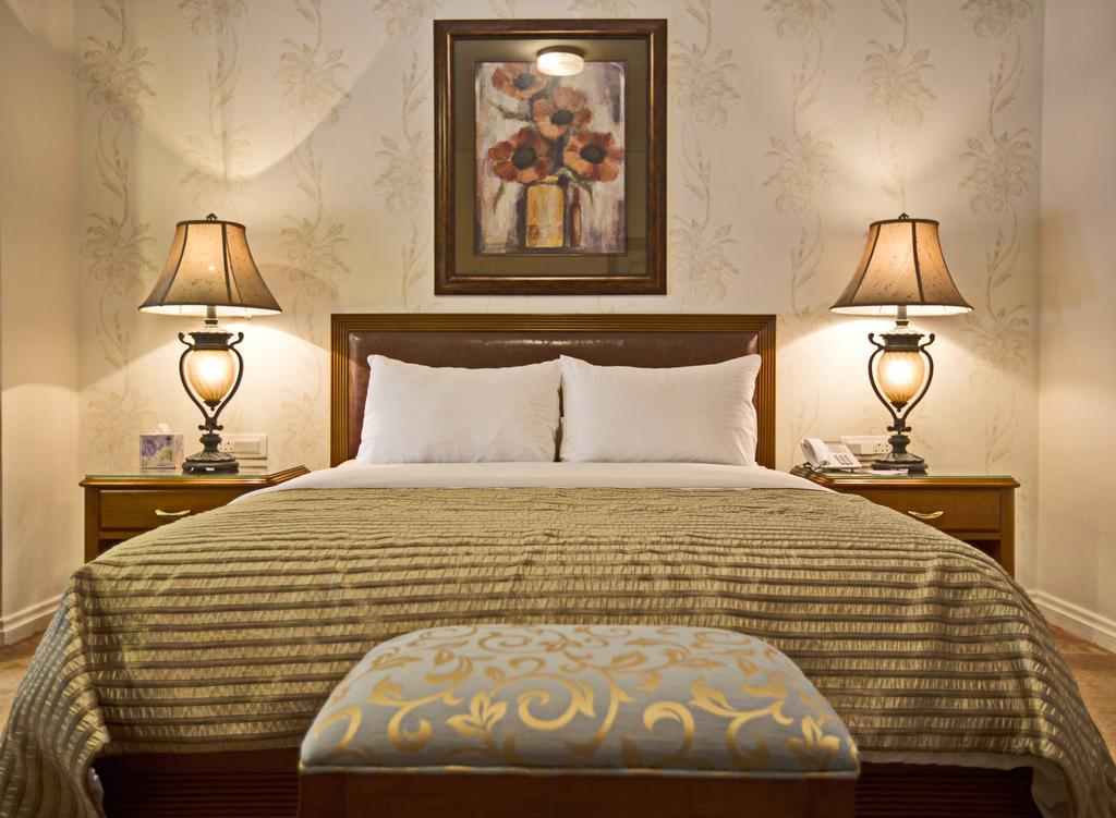 Executive One-Bedroom Suite