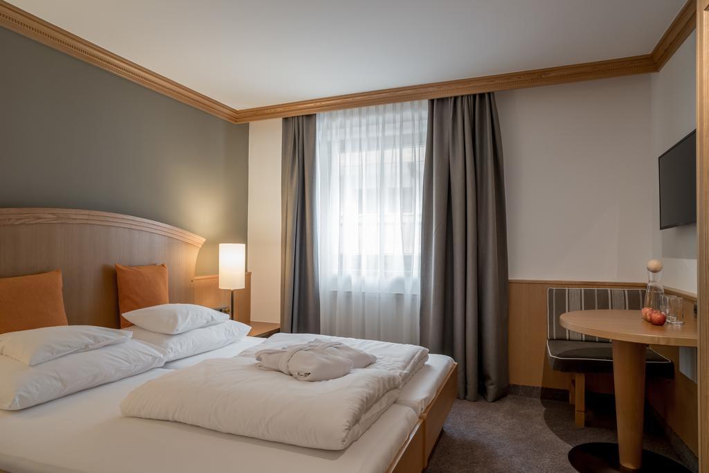 Double Room F