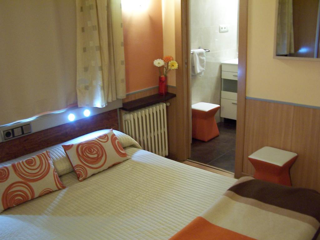Single Room Private Bathroom