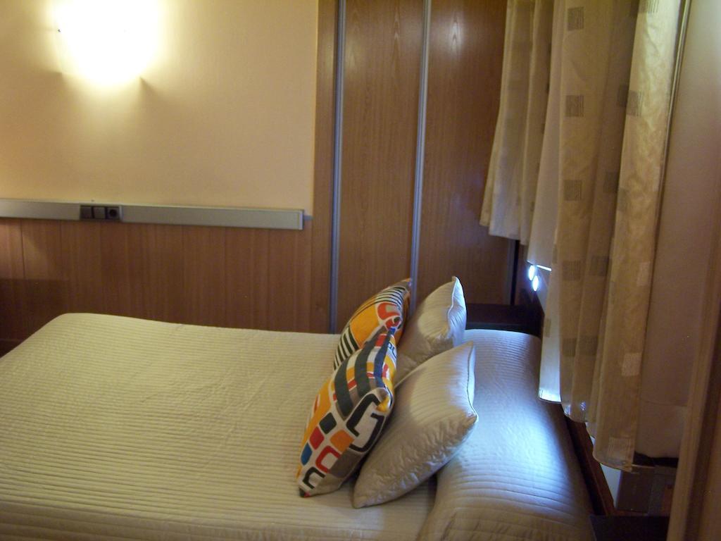 Basic Double Room