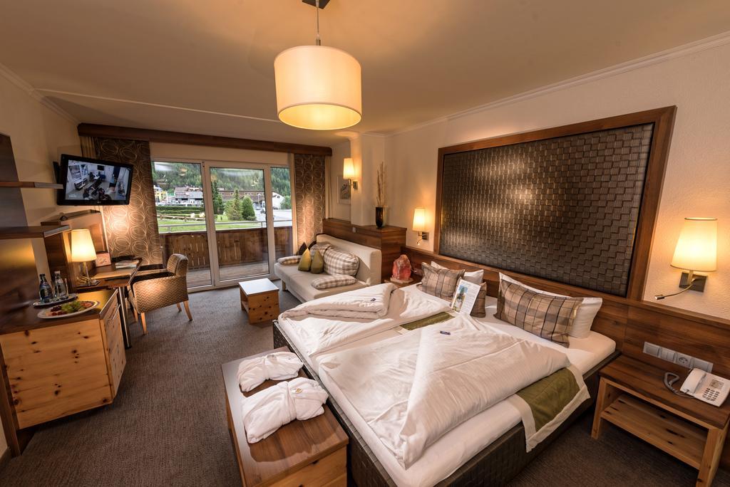 Deluxe Tweepersoonskamer met Balkon